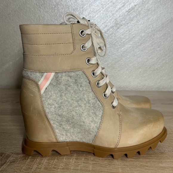 Sorel Joan Of Arctic Wedge lll Lexie 9.5 Boots Natural Tan Waterproof Bootie - Picture 4 of 12